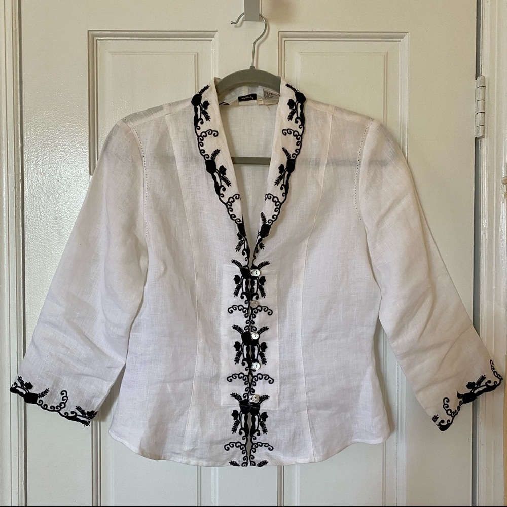 Edward Irish Linen white 3/4 sleeve with black embroidery - Picture 4 of 7